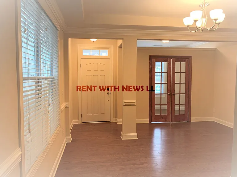 529 Finnbar Dr — Photo 4
