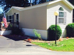 14 Village Ln, Old Orchard Beach, ME 04064