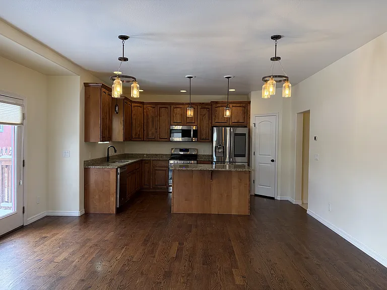 4221 Chippewa Dr — Photo 12