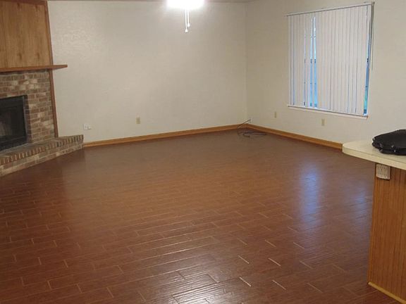 2nd image of 10012 S Clegern Ave