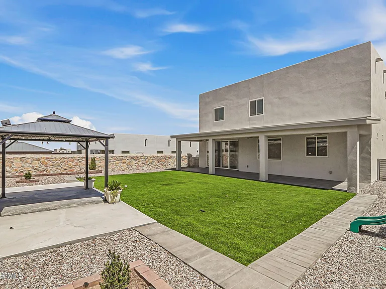 13082 Oakhampton Ave — Photo 35