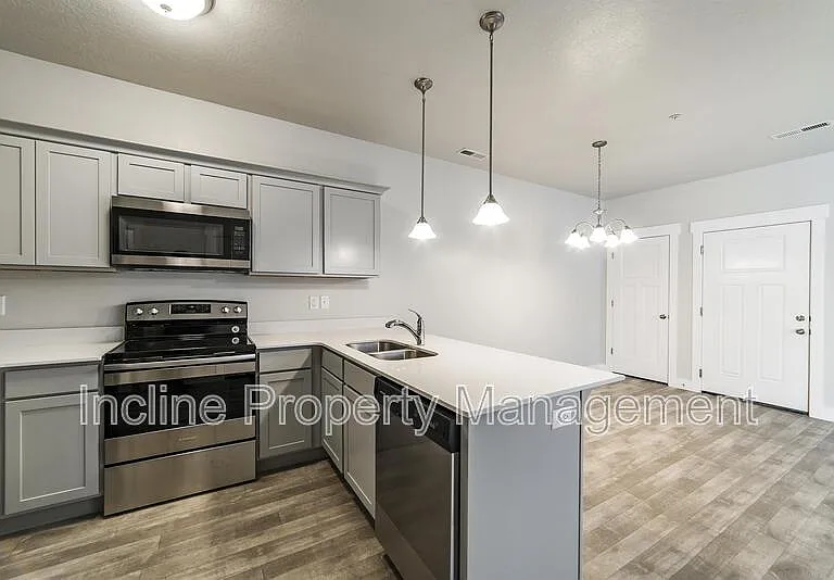 619 N Emery Ln — Photo 6