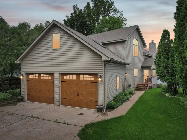 10609 Point Pleasant Rd, Chisago City, MN 55013