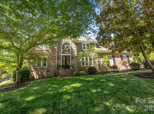 2234 Queensland Dr, Charlotte, NC 28270