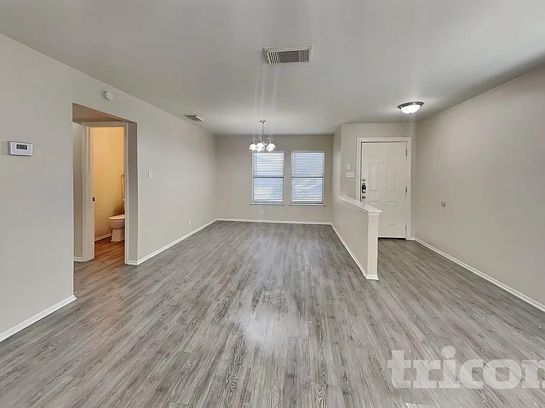 6827 Cypress Mist Dr — Photo 3
