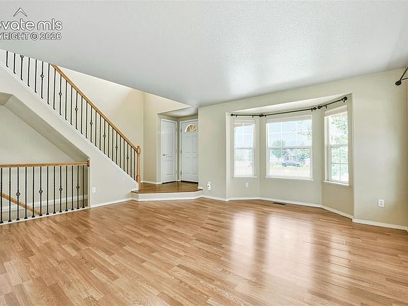4th image of 15859 Bridle Ridge Dr