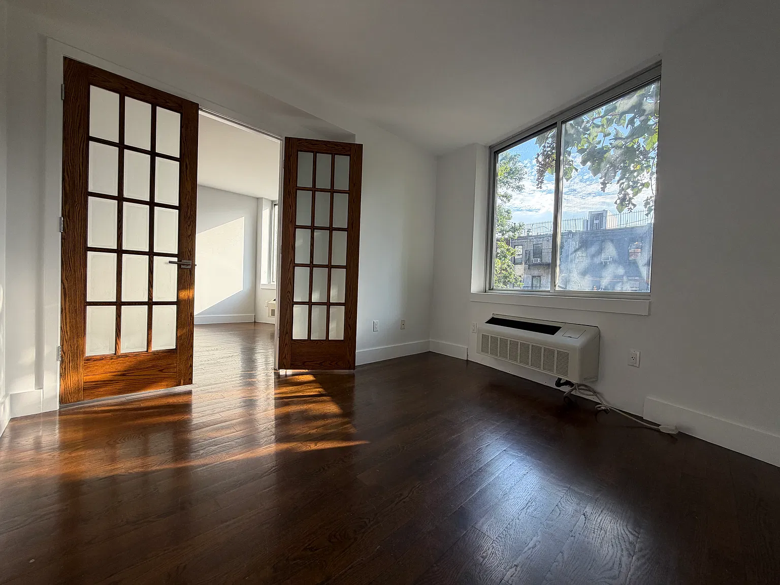 160 East 117th Street — Photo 3