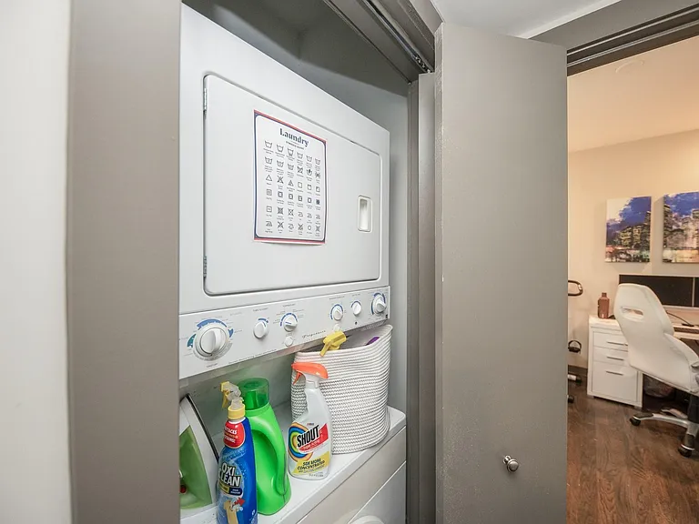 1535 Birdsall St #C — Photo 26