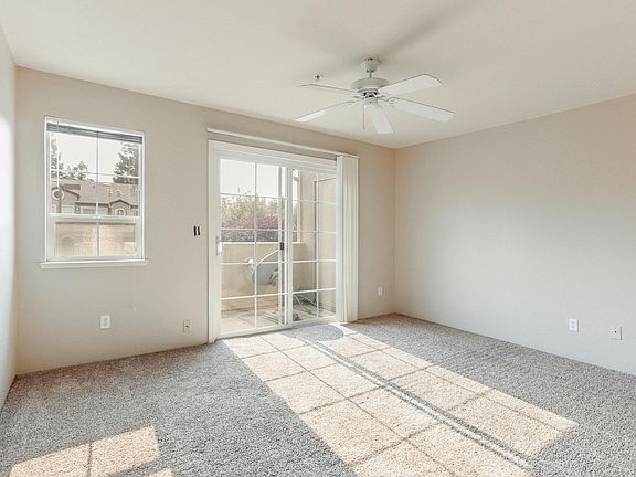 5th image of 3739 Black Eagle Dr APT 3