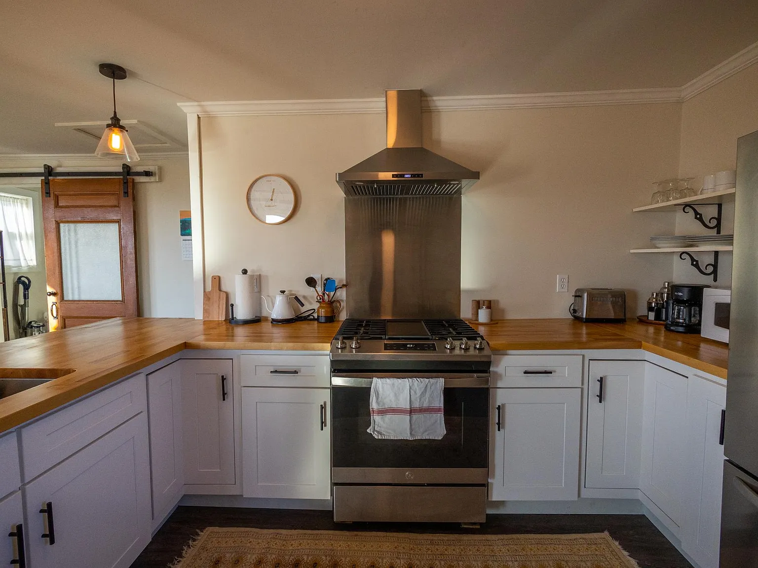 2 bed, 964 sqft, $1,500 — Photo 2