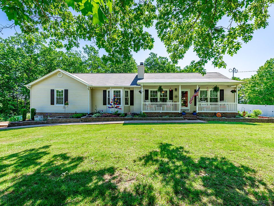 1st image of 290 Shannon Dr