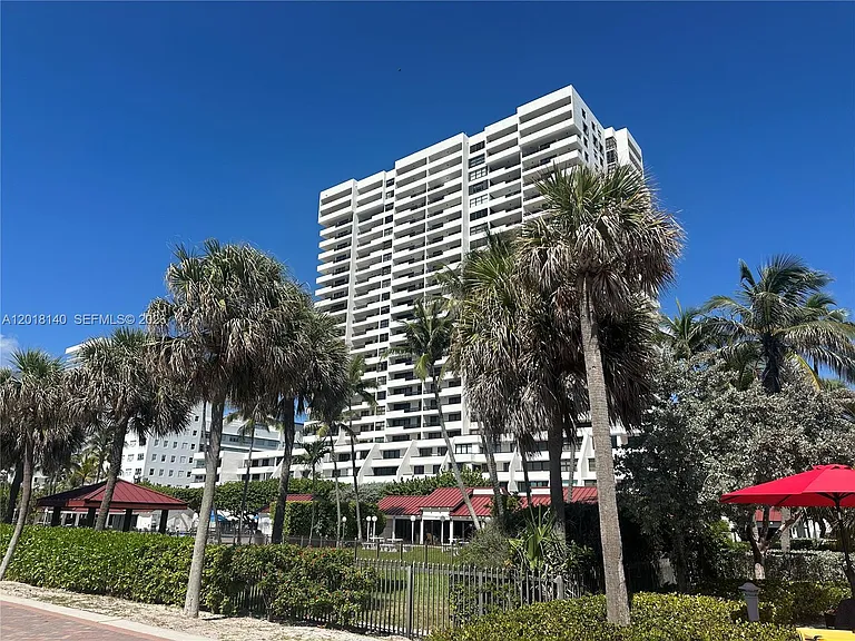 2555 Collins Ave #1804 — Photo 22