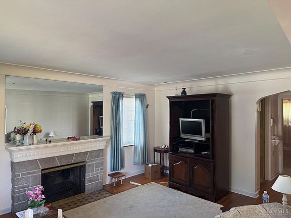 4th image of 6504 Elwynne Dr