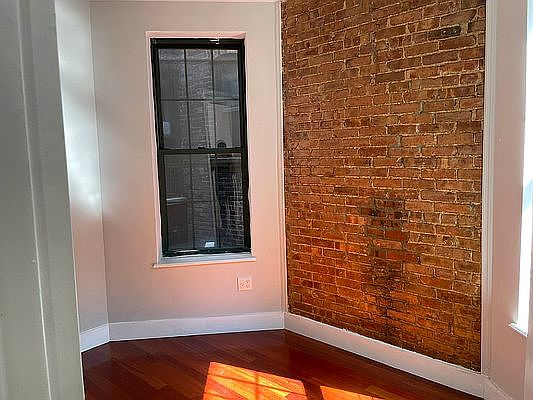 5th image of 526 159th St #4D