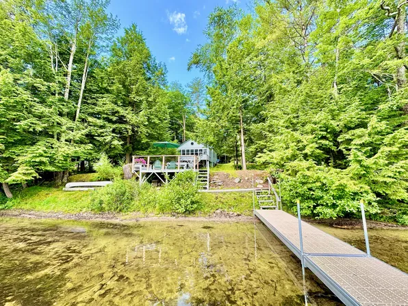 9 Teaberry Lane, Sidney, ME 04330