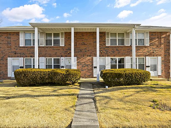 2nd image of 457 Olian Dr #459