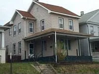 1040 Wolverton St photo 1