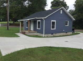 144 Bowers St, Wellford, SC 29385