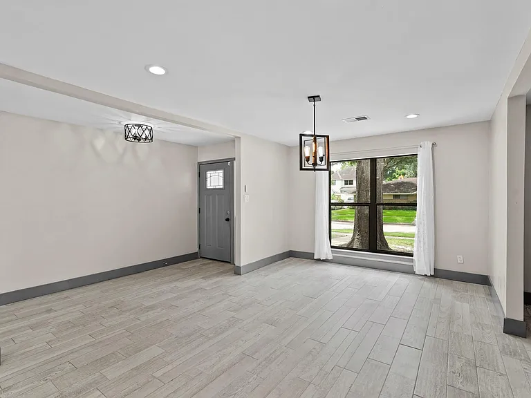 5522 Braesvalley Dr — Photo 10