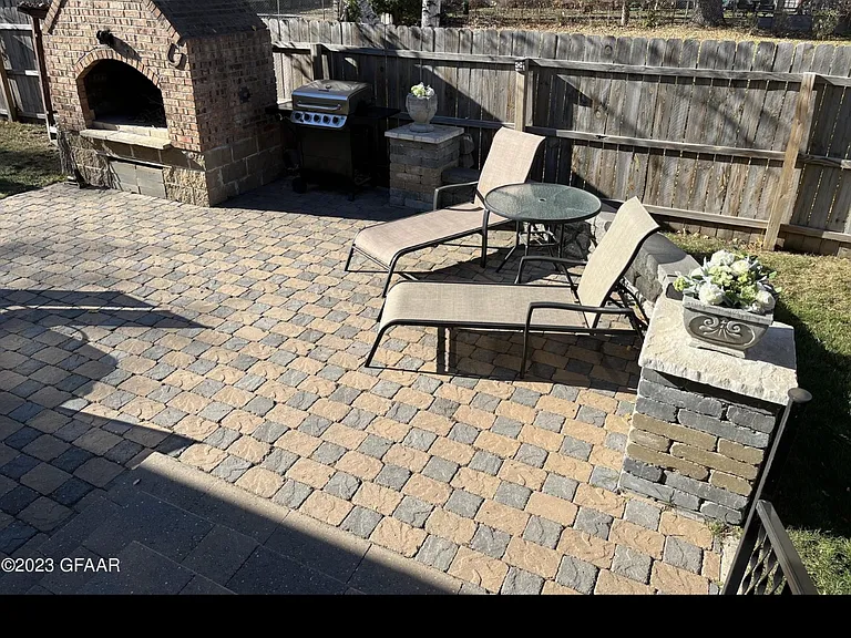 901 13th Ave S — Photo 34