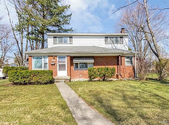 5th image of 31618 Bock St