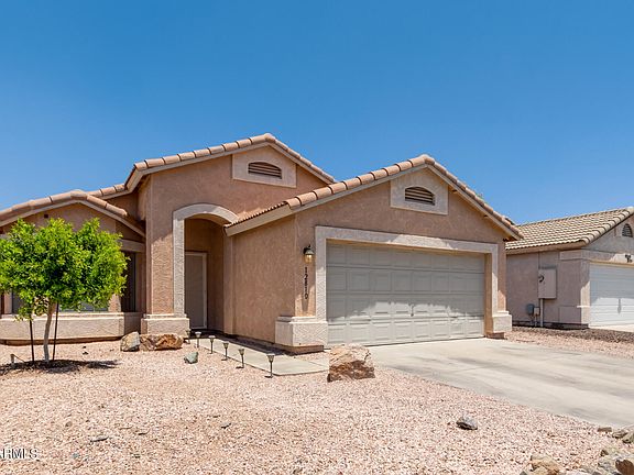 2nd image of 12810 W VOLTAIRE Avenue