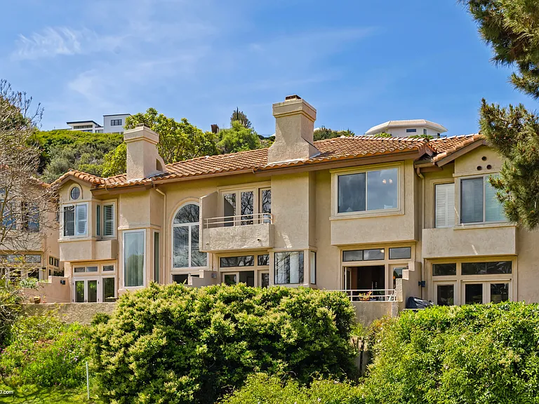166 Las Banderas Dr — Photo 9