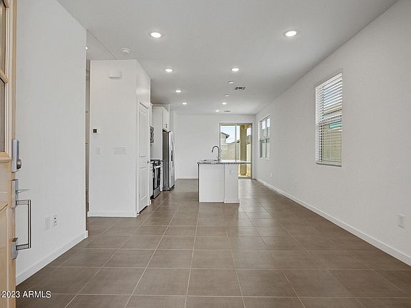 5th image of 40035 W Cahill Drive