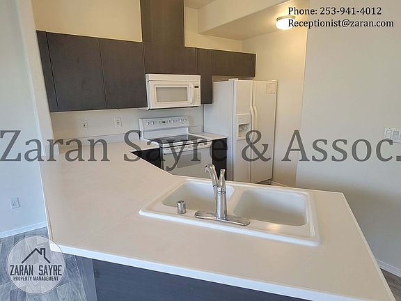 5th image of 2752 Comet St