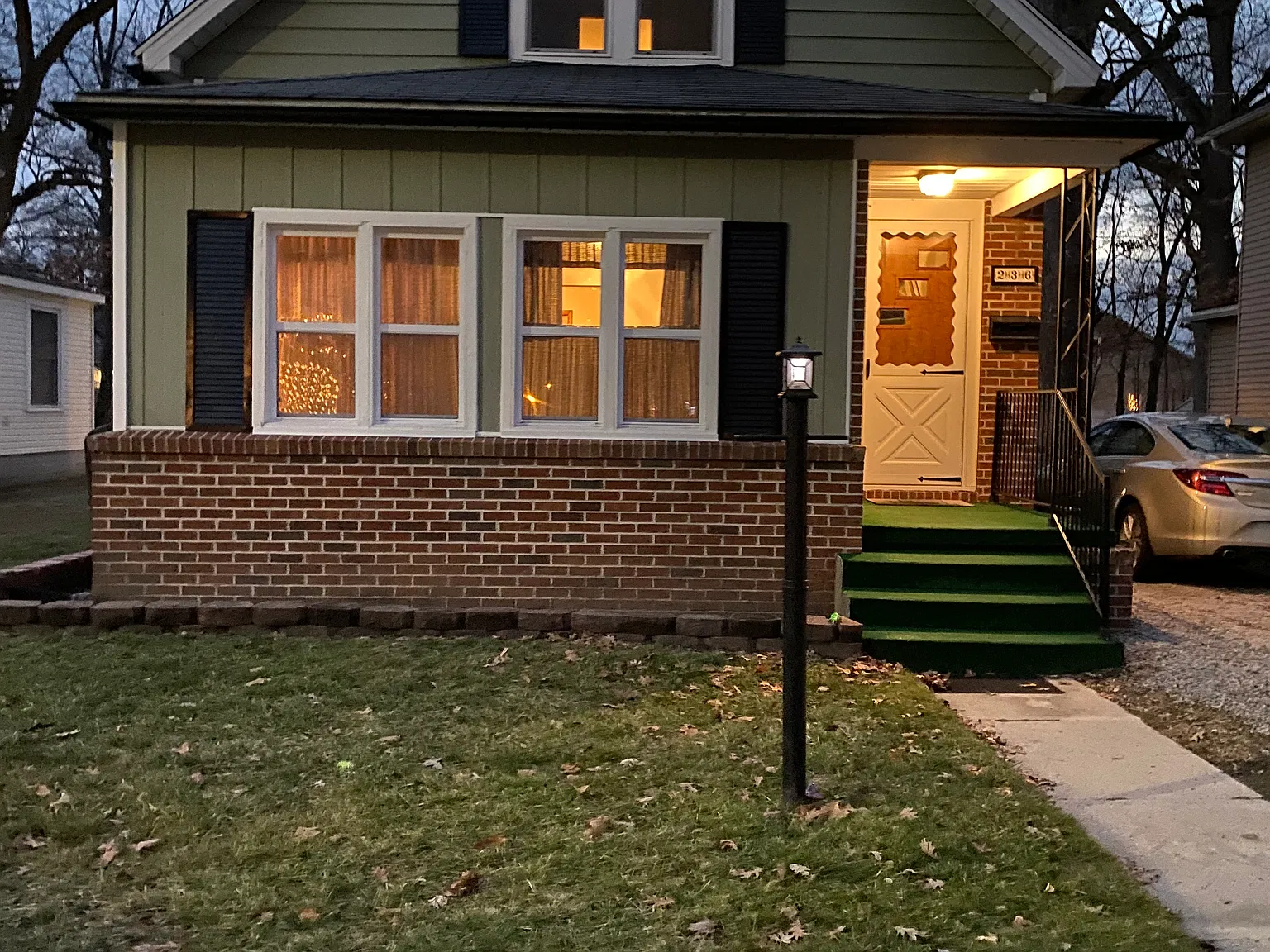 4 bed, 1200 sqft, $2,400 — Photo 1