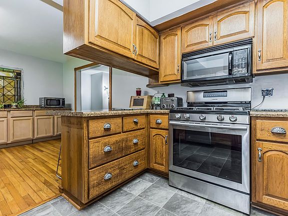 2nd image of 4801 N Sarona Dr