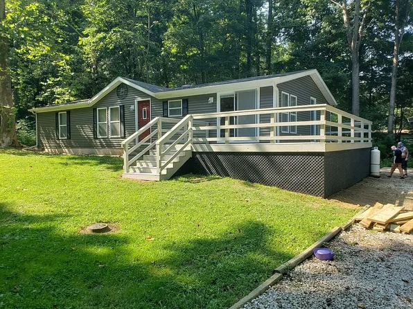 105 Crab Apple Rd, Reelsville, IN 46171