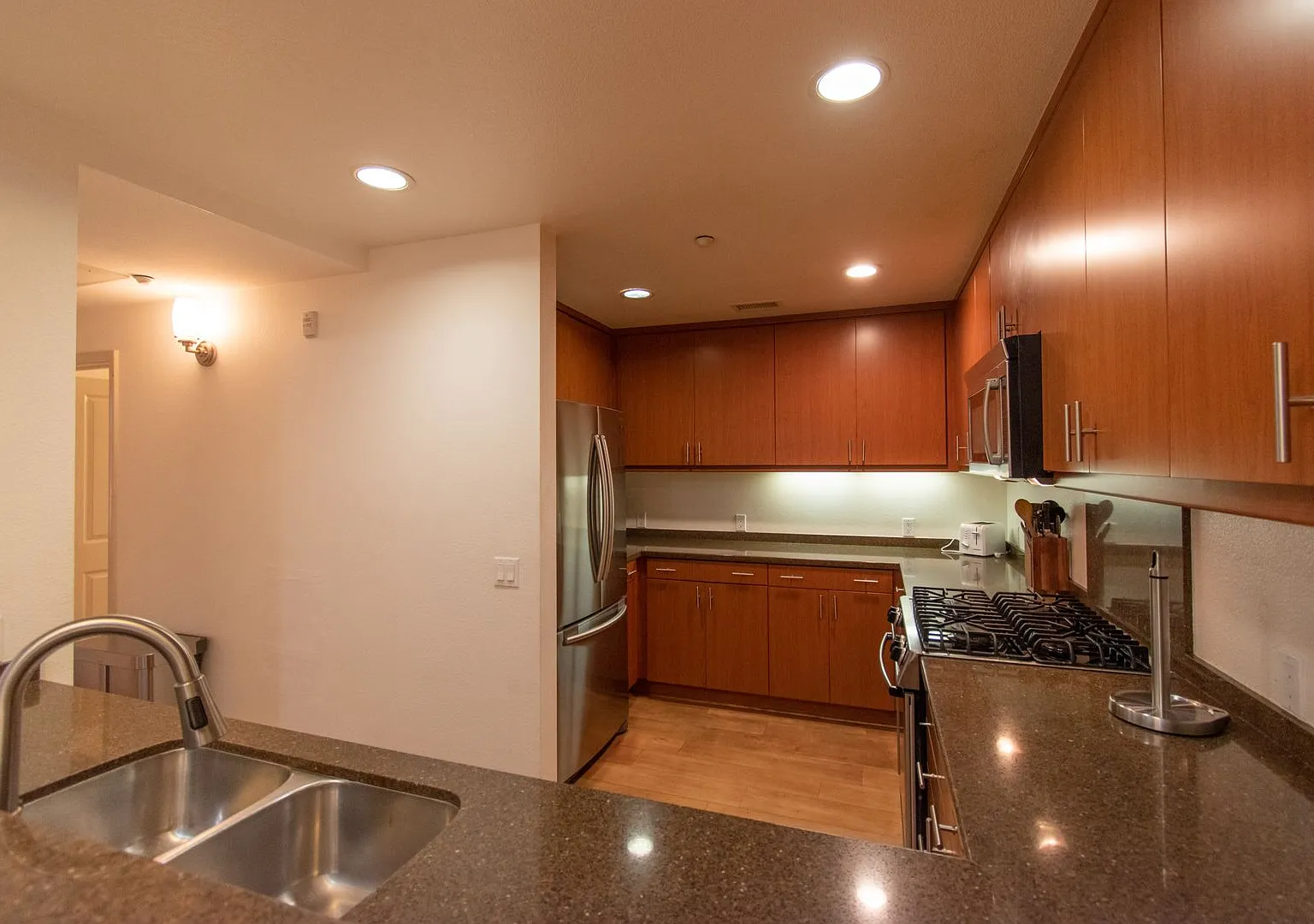 Excellent Cupertino Location Across from Apple Infinity Loop Campus! — Photo 3