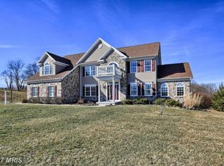 26 Devonshire Dr, Shrewsbury, PA 17361