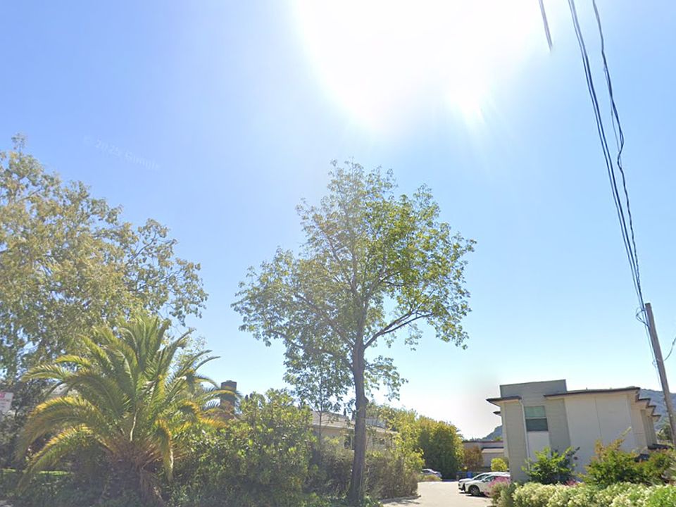 1st image of 149 Carpenter St