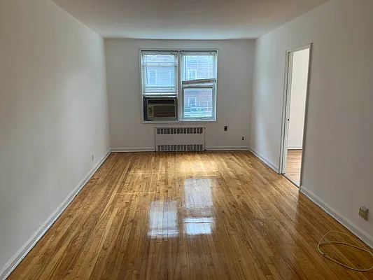 Rented by Showcase Realty | media 8