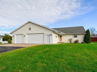 N938 Pebble Ridge Rd, Greenville, WI 54942