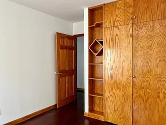 Rented by Gulia Wang, LREB