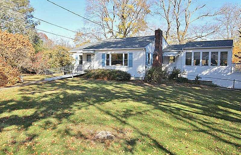 1st image of 7 Wayside Ct S