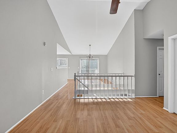 4th image of 14 Braxton Dr