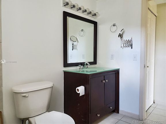5th image of 3410 Coral Way APT 505