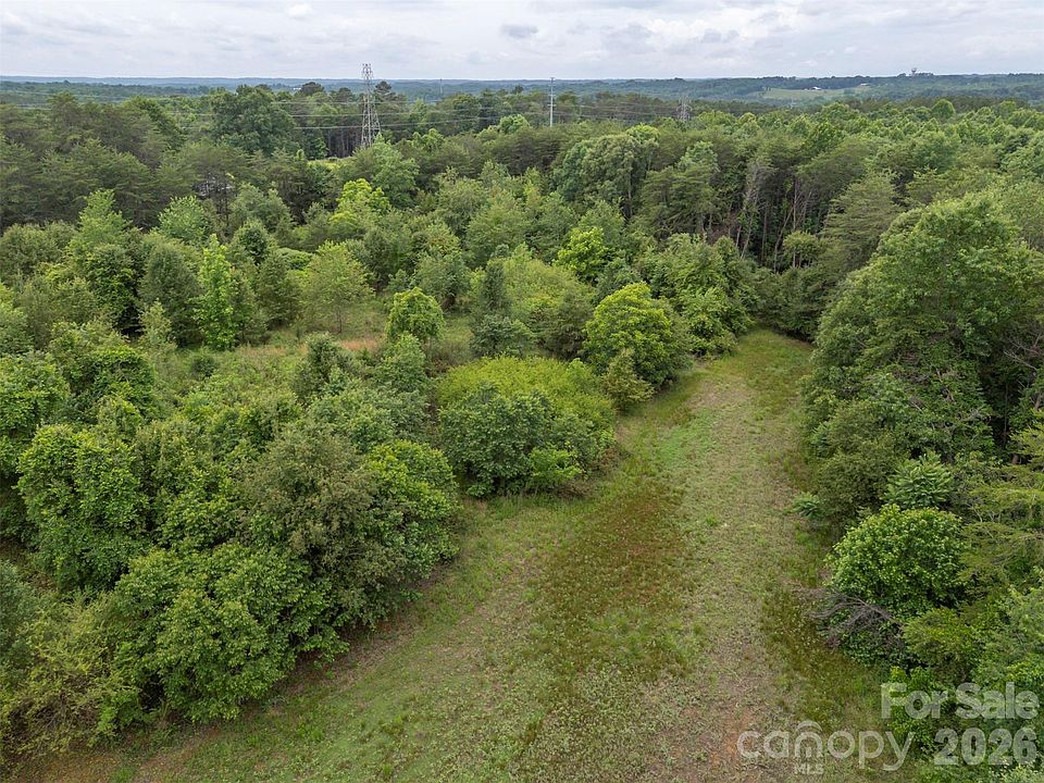 1st image of 262 Flat Rock Rd