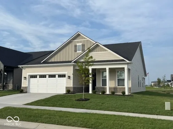 777 Daylily Dr, Greenwood, IN 46143