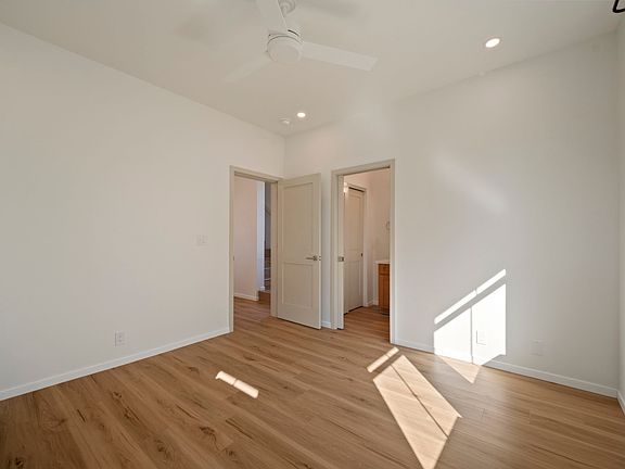 4th image of 3073 Poipu Rd #3B---2B