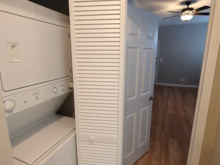 4946 N Ridgeway Ave #3 — Photo 7