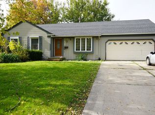 129 Circle Dr E, Montgomery, IL 60538