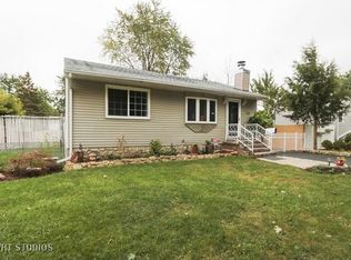 2241 Winnebago Rd, Waukegan, IL 60087