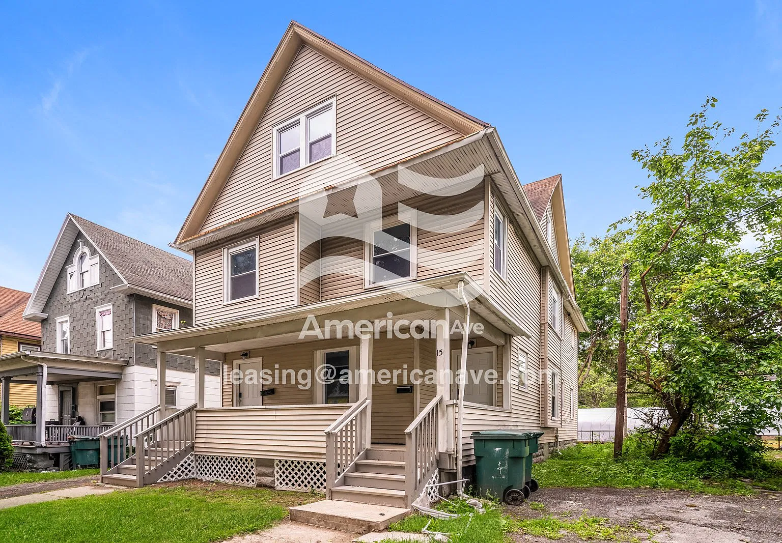 3 bed, 1.0 bath, 1036 sqft, $1,750 — Photo 2