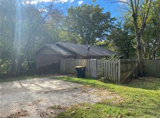 624 Troy St, Harrison, AR 72601