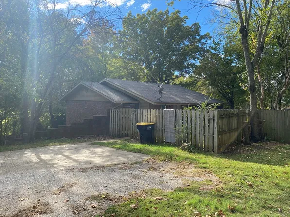624 Troy St, Harrison, AR 72601
